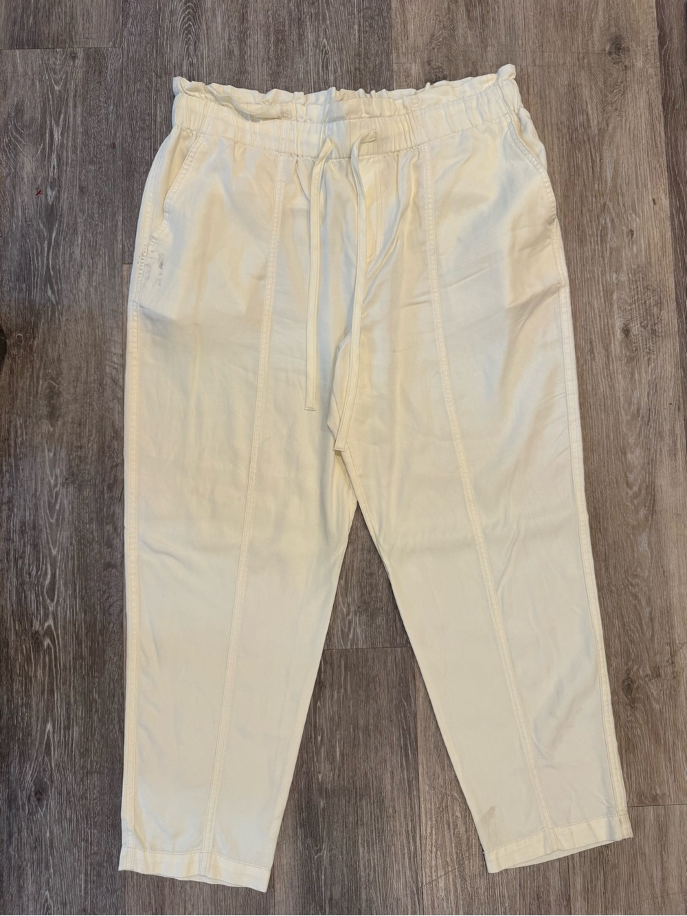 New Day women's high-rise tapered ankle pull-on joggers in a neutral cream color